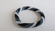 Laden Sie das Bild in den Galerie-Viewer, Beaded Bangle indigenous art gift by North of Fifty Indigenous Boutique Canada