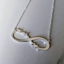 Laden Sie das Bild in den Galerie-Viewer, Michif Niiya Infinity Necklace – Sterling Silver