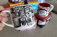 Laden Sie das Bild in den Galerie-Viewer, 16 oz "Eagle Crest" Mug by Bella Bella Artist, Ben Houstie - North of Fifty Indigenous Boutique