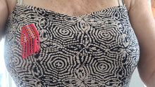 Laden Sie das Bild in den Galerie-Viewer, Hand crafted Beaded Metis Sash Pin - North of Fifty Indigenous Boutique
