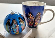 Charger l'image dans la galerie, "Bringing Good Medicine" Glass Ornament by Indigenous Artist, Jackie Traverse - pre-order now for October delivery - North of Fifty Indigenous Boutique