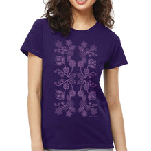 Charger l'image dans la galerie, Ojibwe Florals T-shirt by Storm Angeconeb - North of Fifty Indigenous Boutique