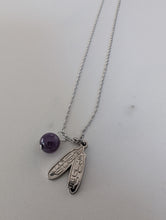 Laden Sie das Bild in den Galerie-Viewer, Healing Necklace - Eagle Feathers by Corey Bulpitt