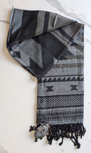 Laden Sie das Bild in den Galerie-Viewer, grey shawl visions of our ancestors