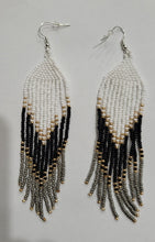 Laden Sie das Bild in den Galerie-Viewer, Beaded Ombre Fringe Earrings indigenous art gift by North of Fifty First Nations & Métis Art Boutique Canada