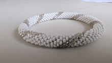 Charger l&#39;image dans la galerie, Beaded Bangle
