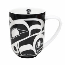 Laden Sie das Bild in den Galerie-Viewer, &quot;Raven&quot; 16 oz mug by Tsimshian Native artist, Roy Henry Vickers
