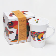 Laden Sie das Bild in den Galerie-Viewer, &quot;Alpha Bear&quot; Mug - Yellowknives Dene artist Dawn Oman - 10 oz
