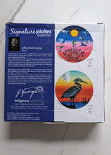 Laden Sie das Bild in den Galerie-Viewer, Indigenous plate set by Jeffrey Red George
