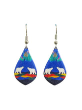 Laden Sie das Bild in den Galerie-Viewer, Dawn Oman Sky watcher earrings native art 
