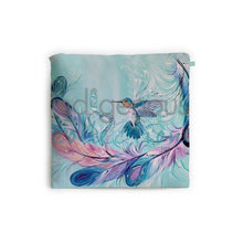 Laden Sie das Bild in den Galerie-Viewer, "Hummingbird Feathers" Reusable Shopping Bag by Metis artist Carla Joseph
