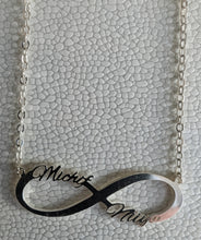 Laden Sie das Bild in den Galerie-Viewer, Michif Niiya Infinity Necklace – Sterling Silver
