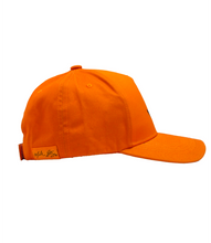 Laden Sie das Bild in den Galerie-Viewer, Gitxsan Hand Baseball Cap - North of Fifty Indigenous Boutique
