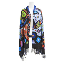 Charger l&#39;image dans la galerie, Bear, Art Print ECO Shawl by John Rombough
