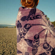 Charger l&#39;image dans la galerie, Fleece Blanket - Hummingbird by Francis Horne St
