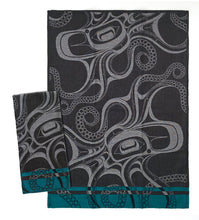 Laden Sie das Bild in den Galerie-Viewer, &quot;Octopus (NuL&quot; Tea Towel design by Haida artist Ernest Swanson - arriving late January 2025
