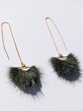 Charger l&#39;image dans la galerie, Real Mink Earrings by Namgis artist Jonathan Whonnock - dark green
