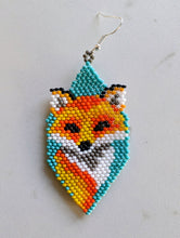 Charger l'image dans la galerie, Beaded Fox Earrings - North of Fifty Indigenous Boutique
