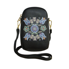 Laden Sie das Bild in den Galerie-Viewer, Indigenous Phone Bag North Of Fifty
