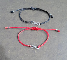 Laden Sie das Bild in den Galerie-Viewer, Adjustable 2 strand Infinity Bracelets in red or black
